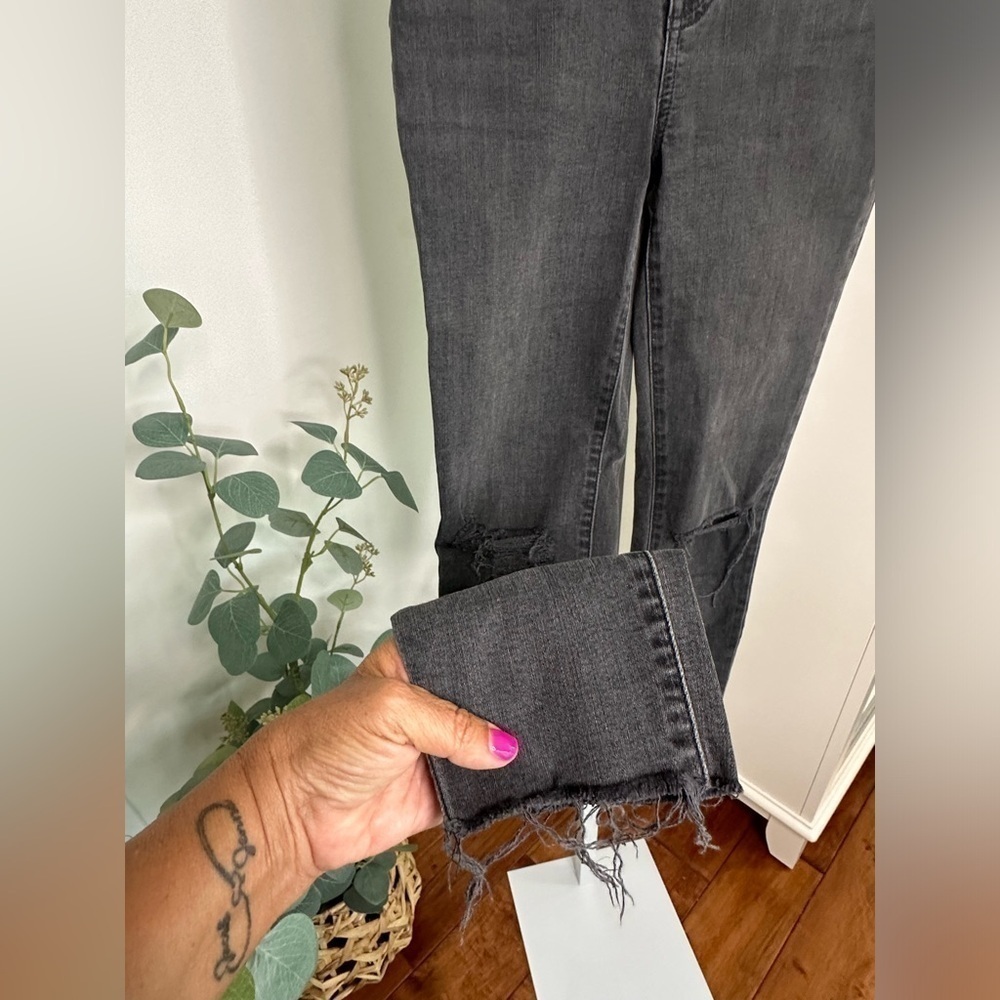 Madewell Curvy High-Rise Skinny Jeans Black Sea Distressed Raw Hem Size 25 - Picture 3 of 15